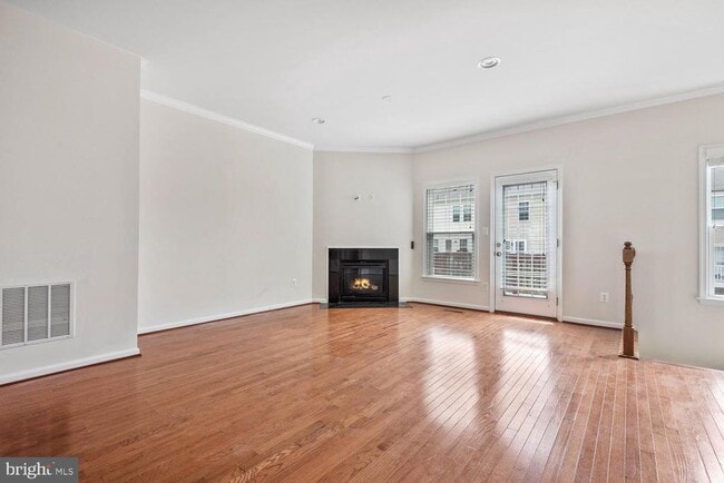 Building Photo - 41833 Diabase Square