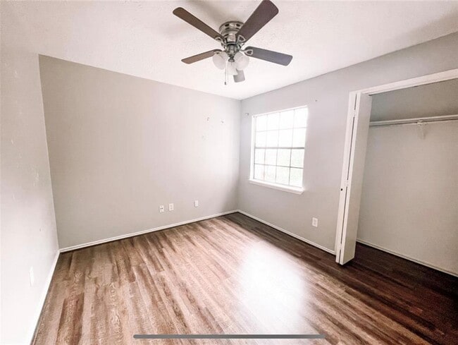 Building Photo - 9226 Spindlewood Dr