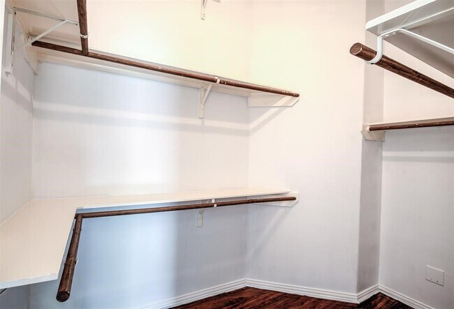 Building Photo - 3215 Sapphire Star Dr