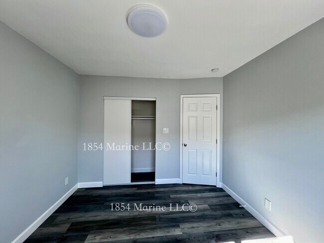 Building Photo - 1854 Marine Ave