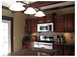 Building Photo - PRE-LEASING Historical Style Home Minutes from Campus and Downtown Fayetteville