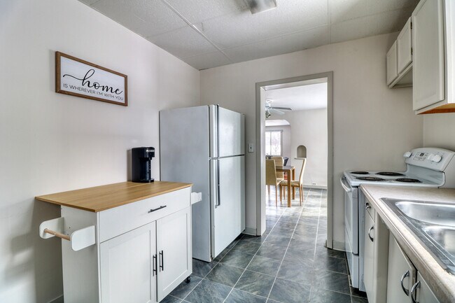 Kitchen - 611 10th St S