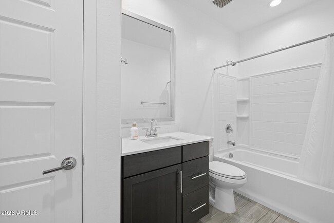 Building Photo - 4631 S Element