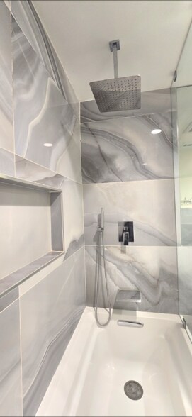 Building Photo - 12 undisclosed