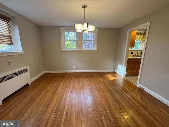 Building Photo - 412 Grange Rd