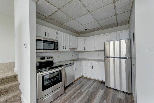 Kitchen | Franklin Manor - Franklin Manor Apartments
