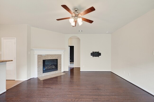 Building Photo - 12027 Rockridge Falls Dr