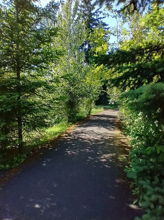 Building Photo - 12003 SE High Creek Rd