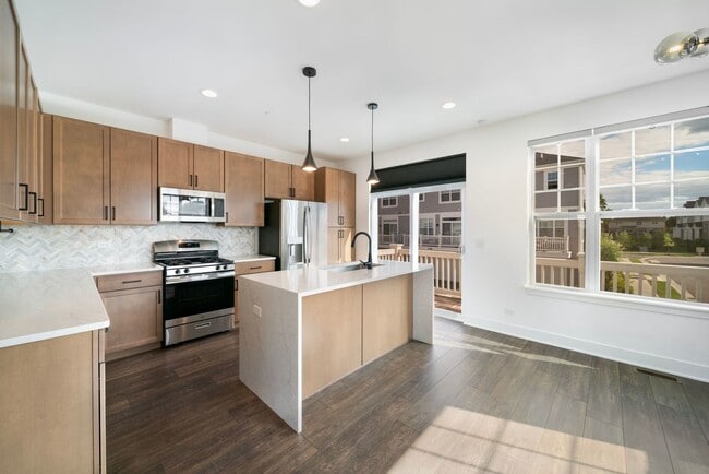 Building Photo - 322 Timberleaf Cir