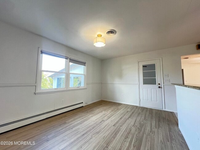 Building Photo - 9 Westport Dr