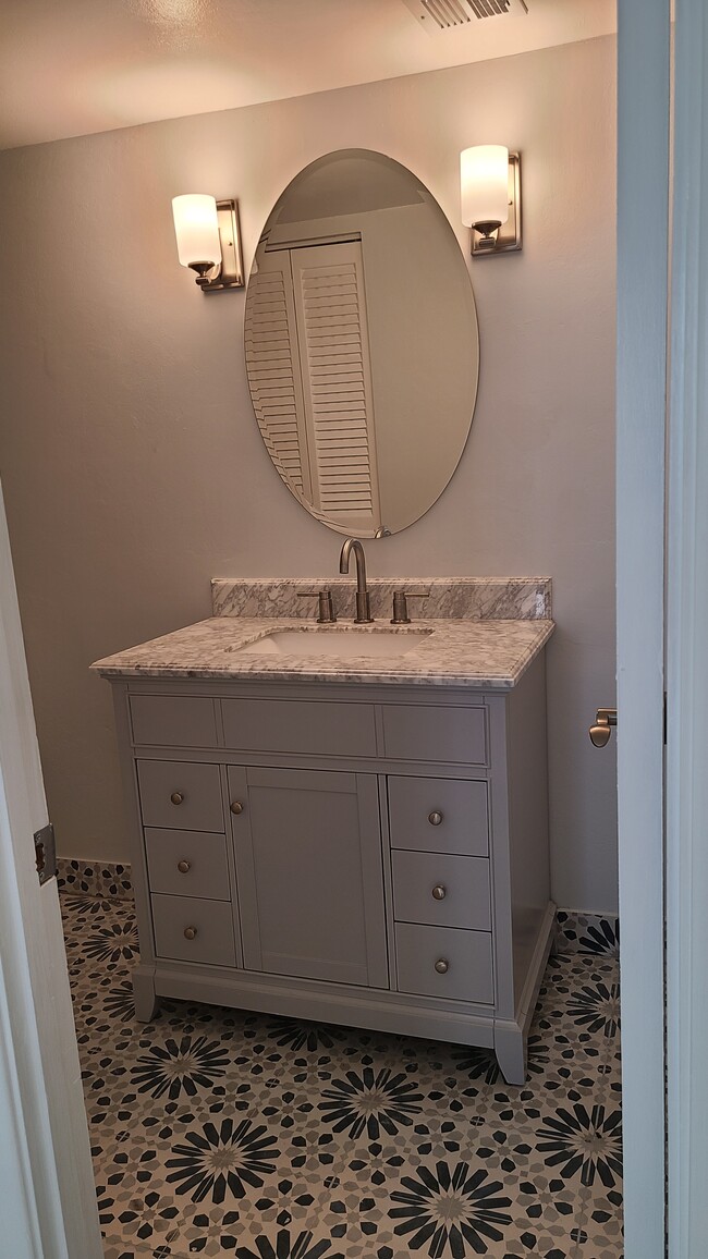 2nd bathroom - 1865 S Ocean Dr