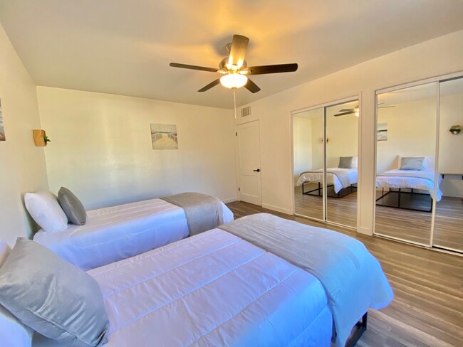 Building Photo - 710 W Palo Verde Dr