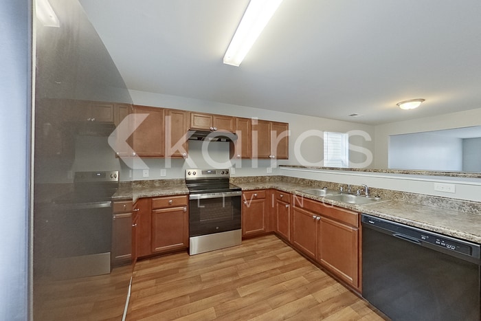 Building Photo - 132 Tybo Dr