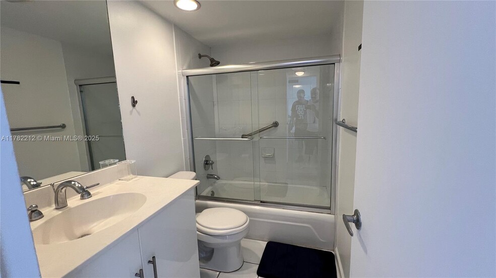 Building Photo - 3001 S Ocean Dr
