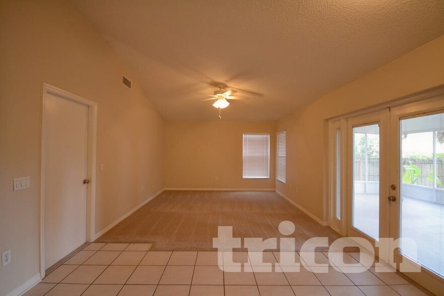 Building Photo - 1817 Landside Dr