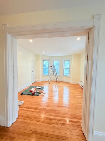 Building Photo - 6 Jefferson St