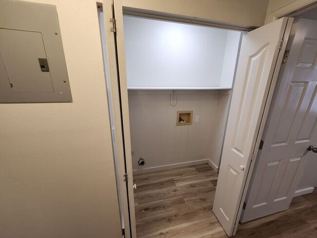 Building Photo - Renovated Cozy 2-Bedroom Duplex | Move In Now – Next Month’s Rent is Waived!