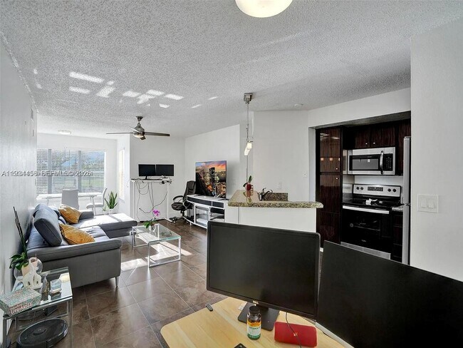 Building Photo - 457 Vista Isles Dr