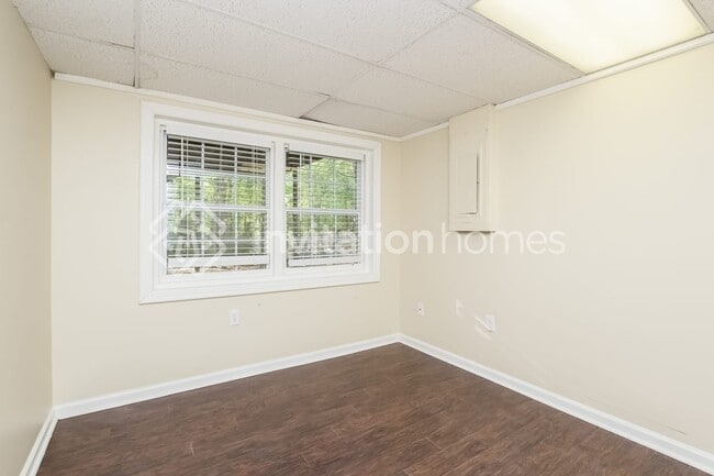 Building Photo - 260 Lantern Ridge Ct