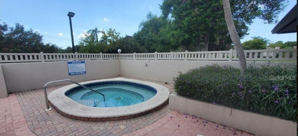 Community Hot tub - 3822 59th Ave W