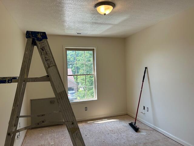 Building Photo - 220 White Oak Trace