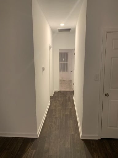 Building Photo - 2018 Maplewood Ln