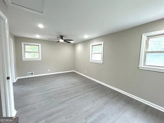 Building Photo - 1523 Delia Dr