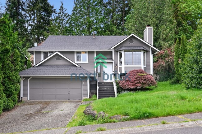 Building Photo - Move-In Ready 4 Bedroom Home in Prime Bellevue Location