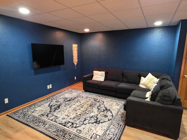 Building Photo - Updated 4 bedroom Greenfield ranch home