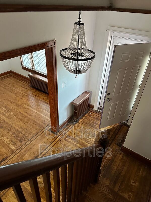 Building Photo - 4320 Sheldon Ave