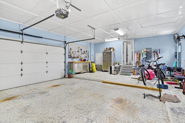 Building Photo - 500 Turnberry Ln