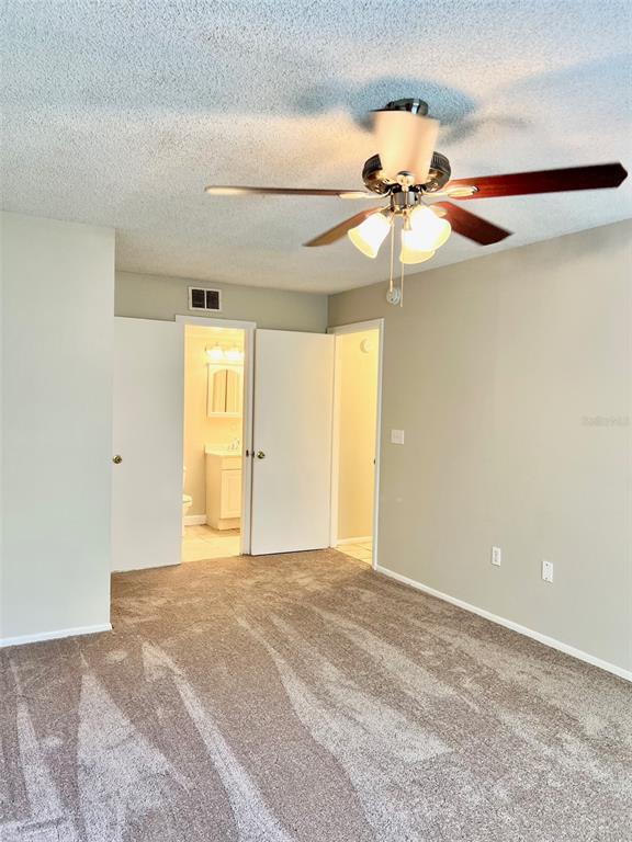 Building Photo - 6065 Village Cir S