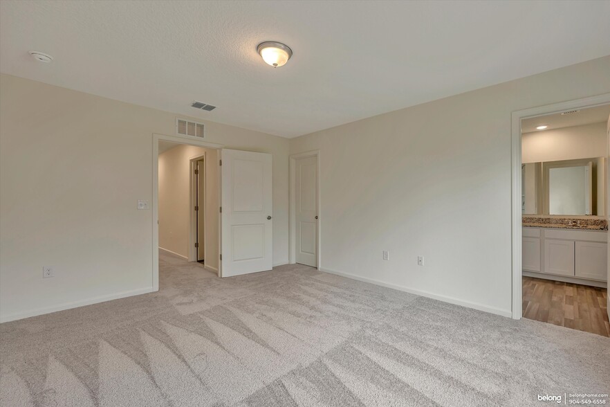 Building Photo - 45081 Red Brick Dr