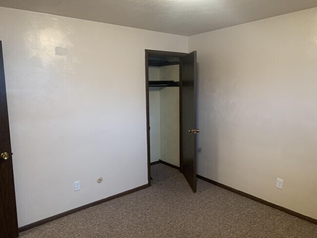 Building Photo - 937 N Highland Ave