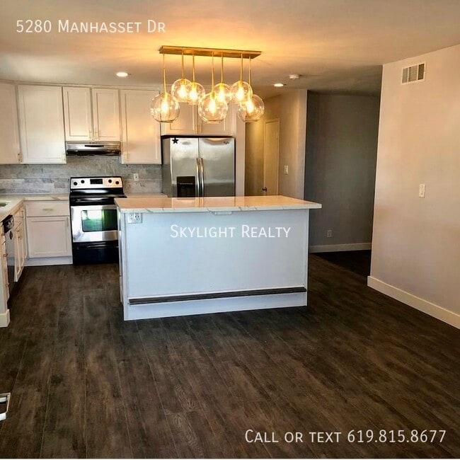 Building Photo - 5280 Manhasset Dr