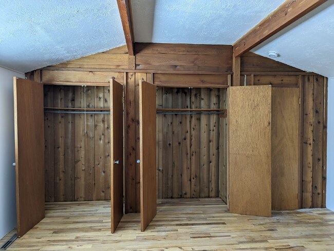 Building Photo - 320 Beaver Creek Rd