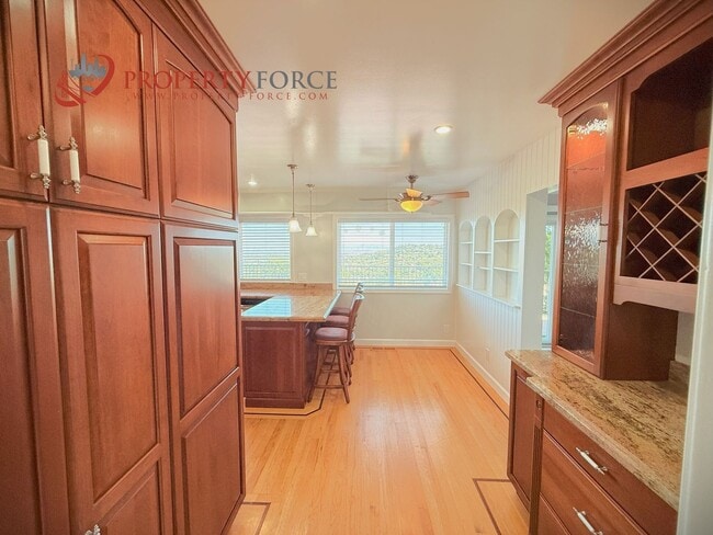 Building Photo - 3145 Alanhill Ln