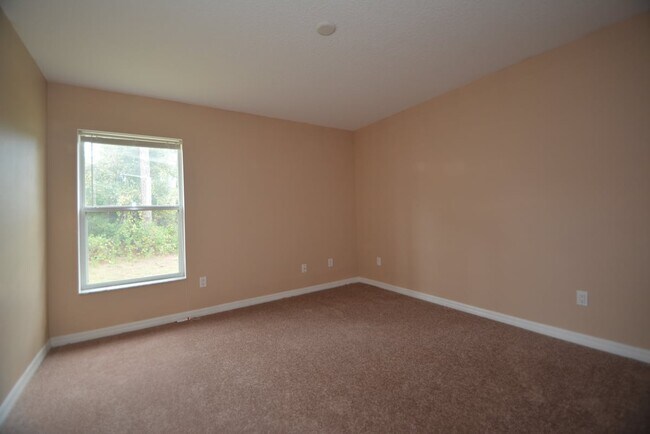 Building Photo - 27 Porcupine Dr
