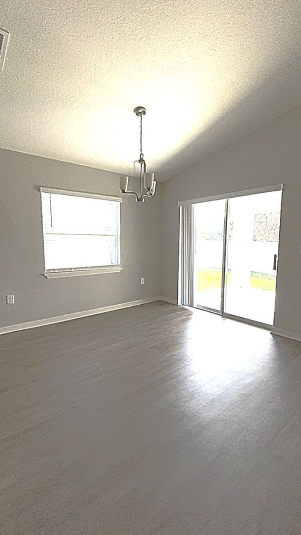 Building Photo - 188 Foxtail Loop