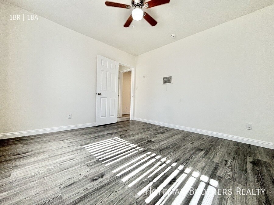 Building Photo - 1088 W 39th St