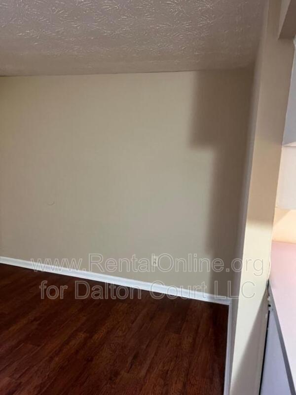 Building Photo - 1972 Cambridge Dr