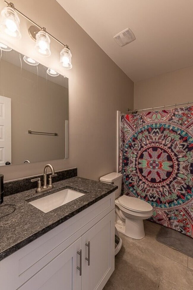 Building Photo - Nicely Appointed, 2019-Built Home Convenie...