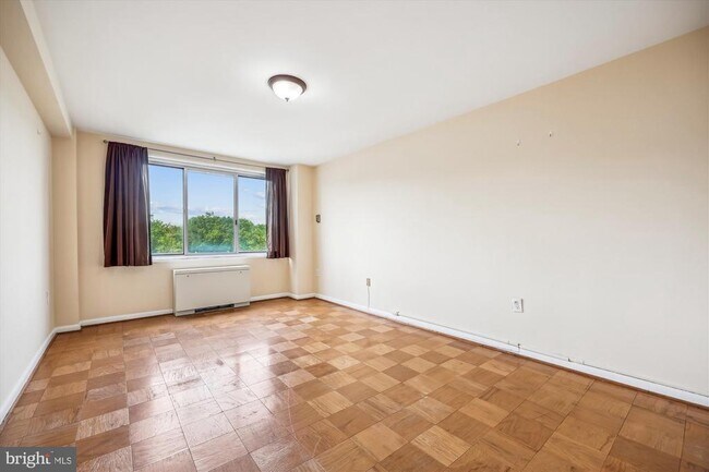 Building Photo - 10201 Grosvenor Pl