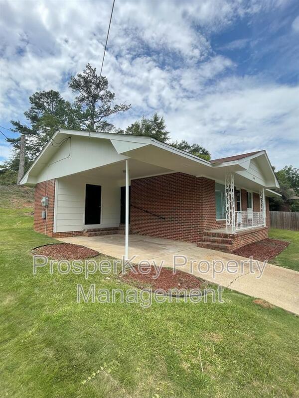 Building Photo - 5360 Spencer Ln