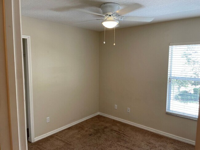 Building Photo - $2,000.00 3 BED / 2.5 BATH - IN MAITLAND 32810
