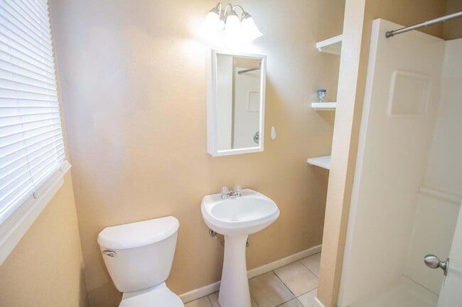 Building Photo - 3813 35th St