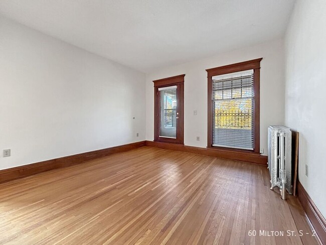 Building Photo - 2+br 1ba ~ Security Deposit Free Alternati...