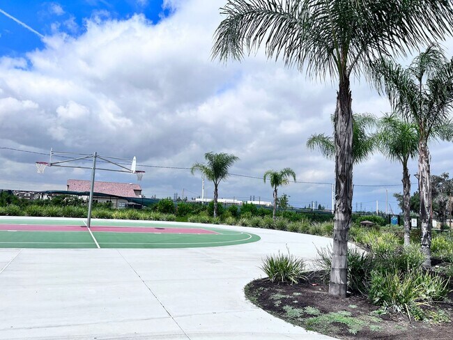 Building Photo - ***NEW BUILD IN LOMA LINDA***