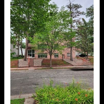 Building Photo - 1086 Como Pl