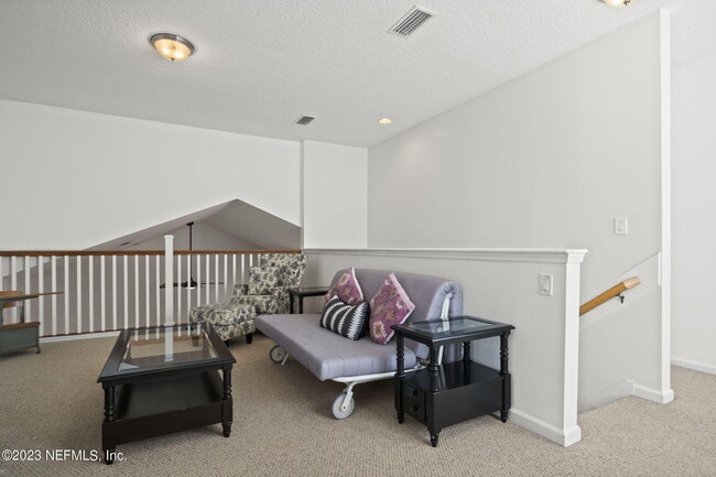 Building Photo - 781 Paradise Ln